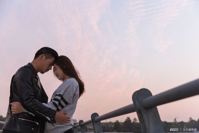 蓝光4k高清视频app 自动匹配影片海报和元数据