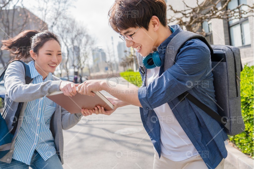 おっぱいハート中文在线 他们甚至自发组织线下聚会